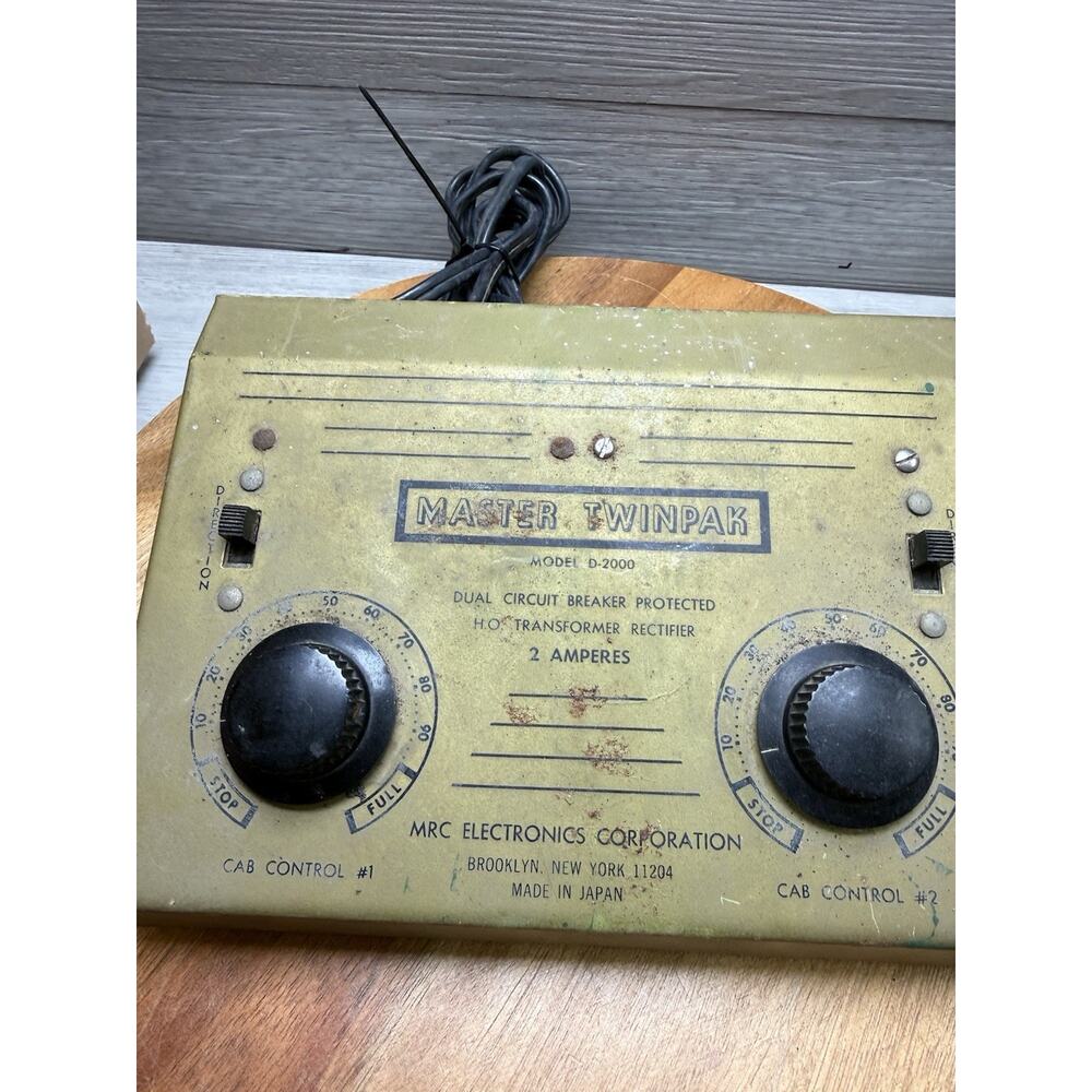 Vintage MRC Electronics Train Master Twinpak Transformer Model D-2000 Not Tested